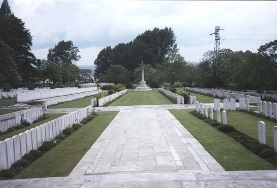 Longuenesse (St. Omer) Souvenir Cemetery